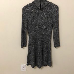 Keyhole cutout dress